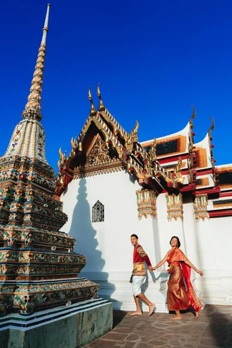Portrait beside the tiled chedis at Wat Pho