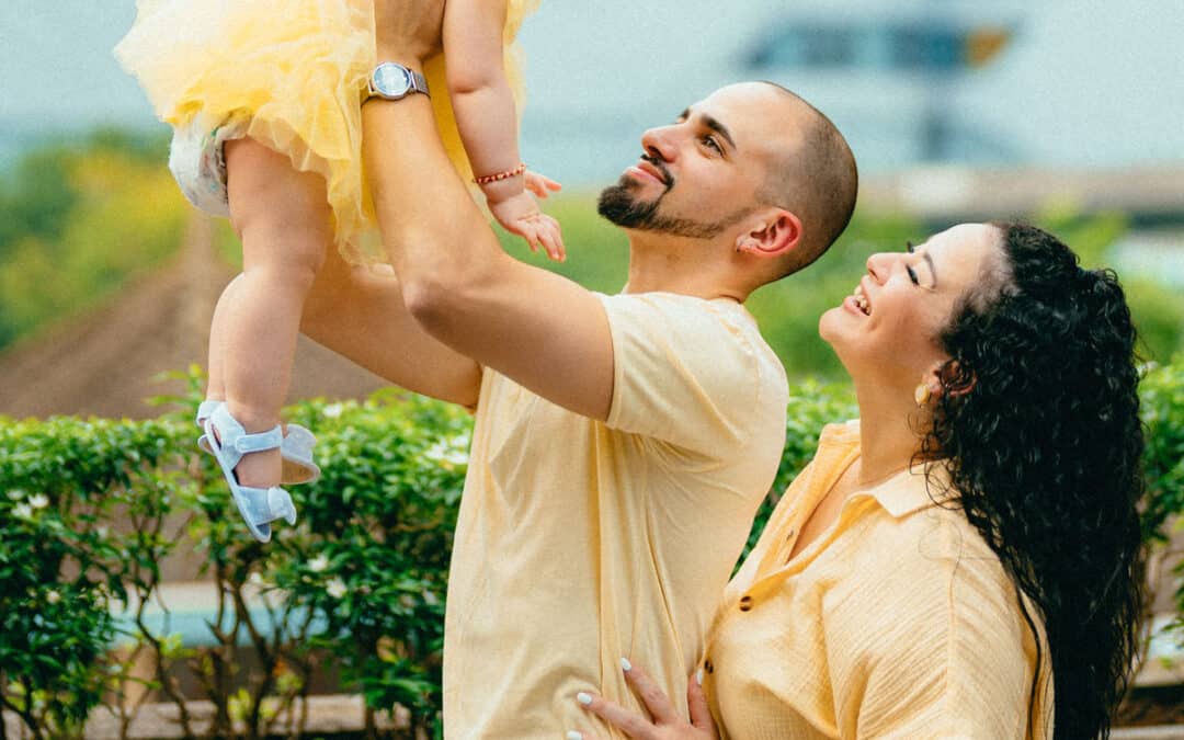 Capturing Precious Details: Close-Up Techniques in Newborn Photography