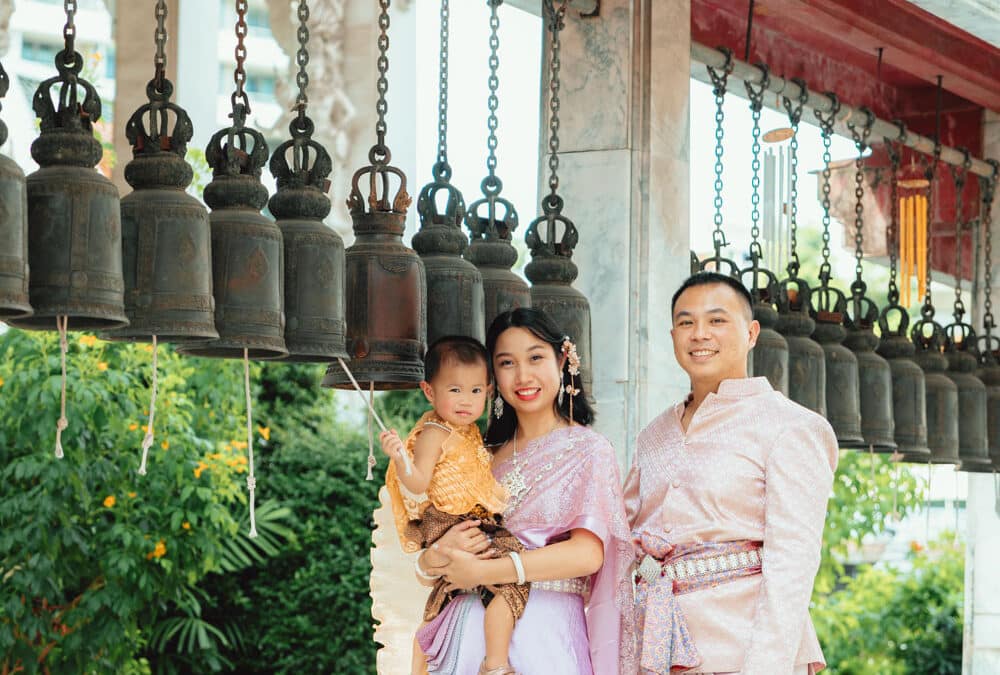 The Timeless Elegance of Thai Traditional Dress Photography in Modern Bangkok