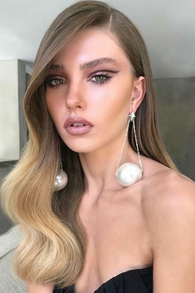 Hollywood glam curls