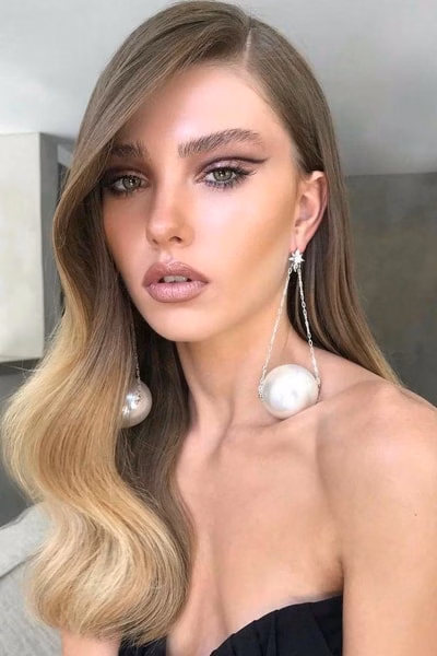 Hollywood glam curls