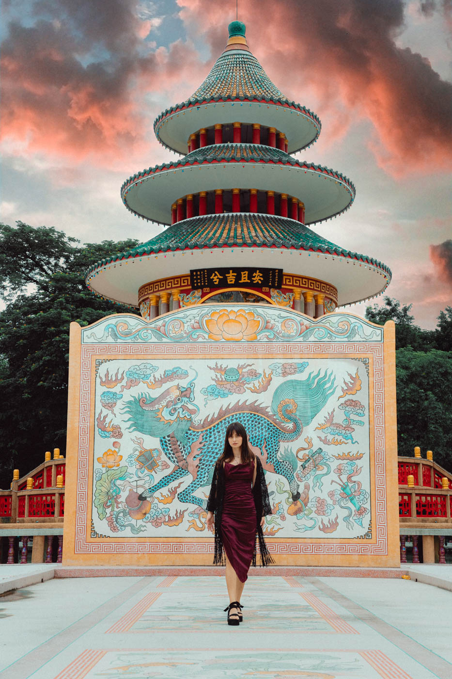 Photography at Teochew Chinese Cemetery Bangkok