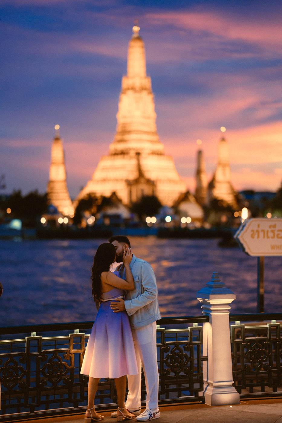 Chao Phraya river sunset couple photography