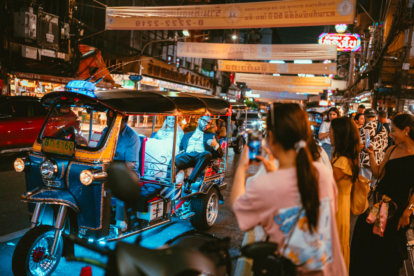 Pre-wedding photoshoot Bangkok riverside couple