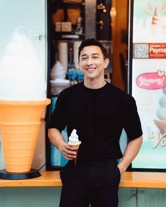 Dating profile photography Bangkok