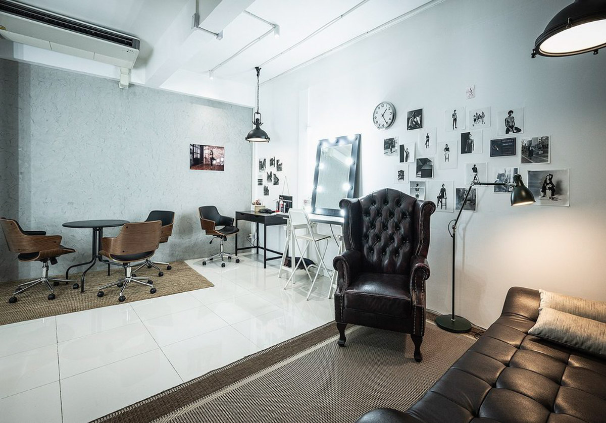 Cinnamon Studio makeup area