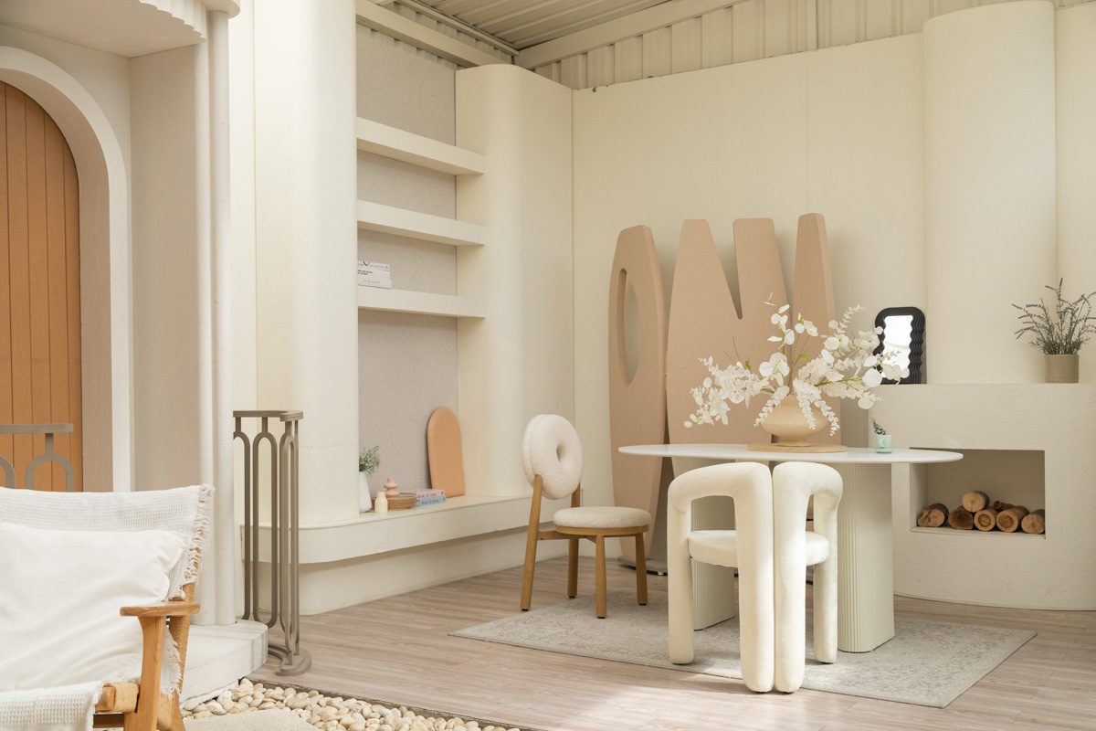 MostlySunny Room 5 detail