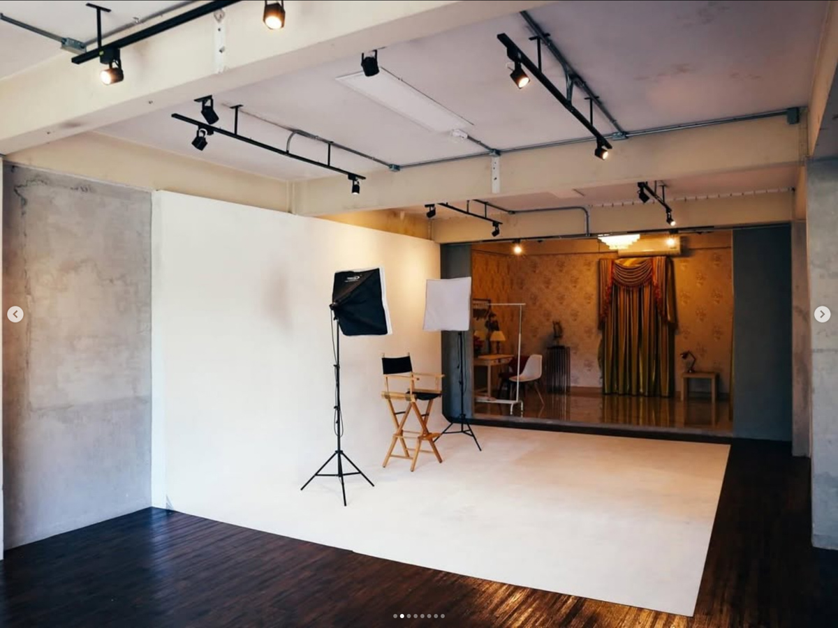 Ketchup Studio lighting