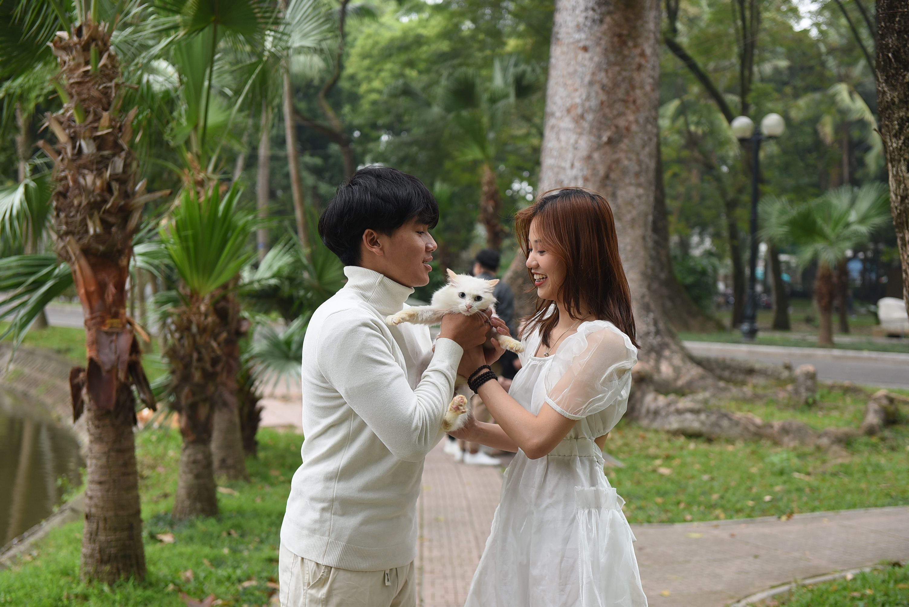 Pre-wedding photography Bangkok temple location