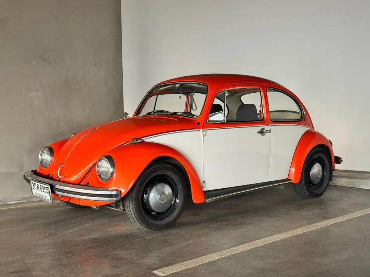 1971 Volkswagen Beetle orange