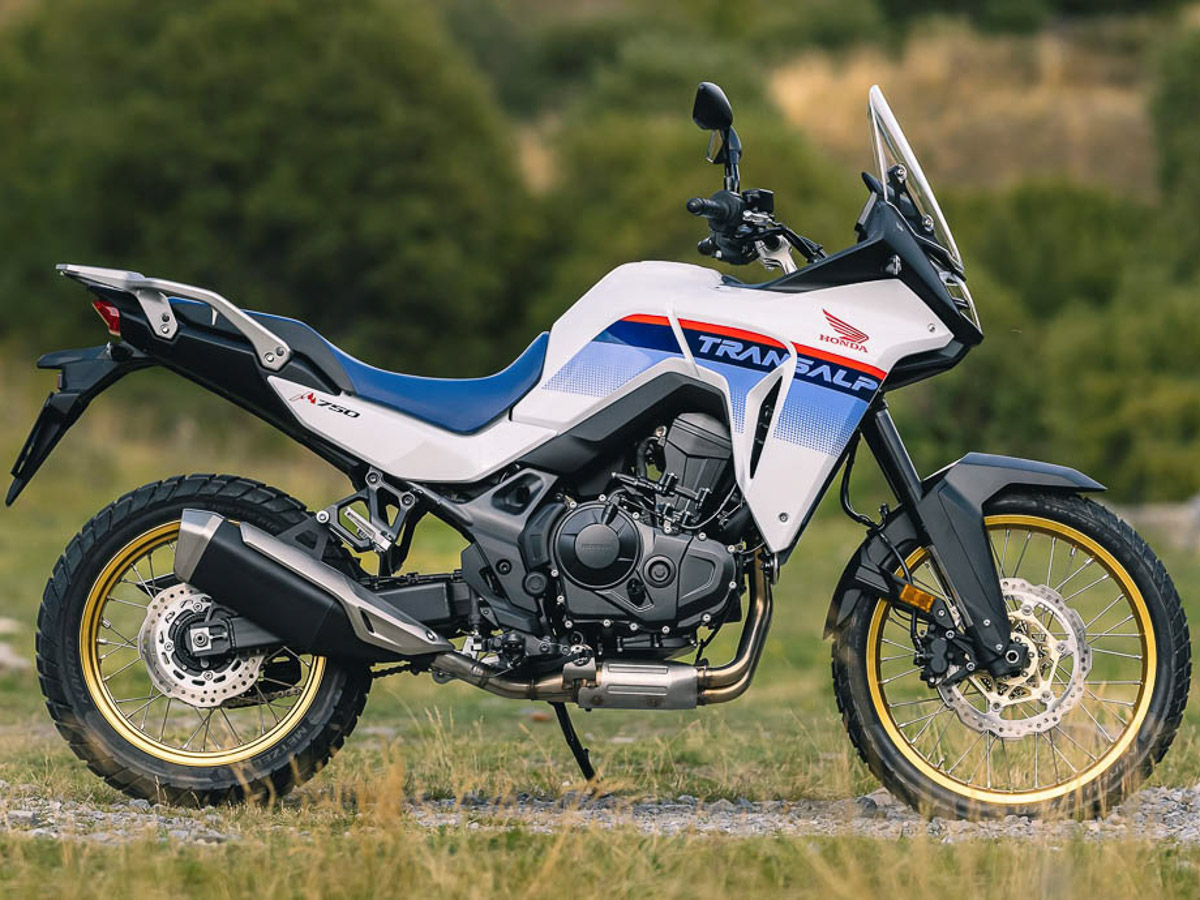 Honda XL750 Transalp blue red