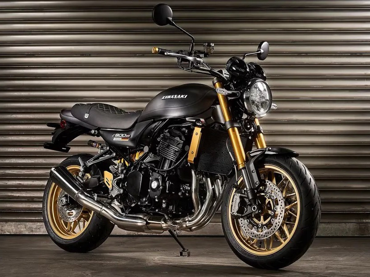 Kawasaki Z900RS black gold