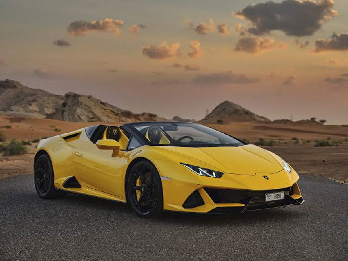 Lamborghini Huracan EVO 2024 yellow