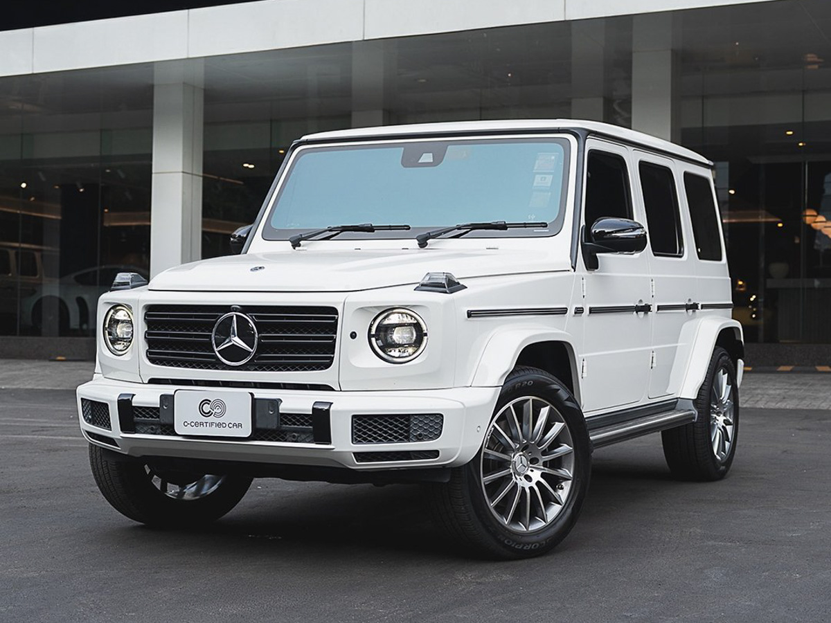 Mercedes G400d white