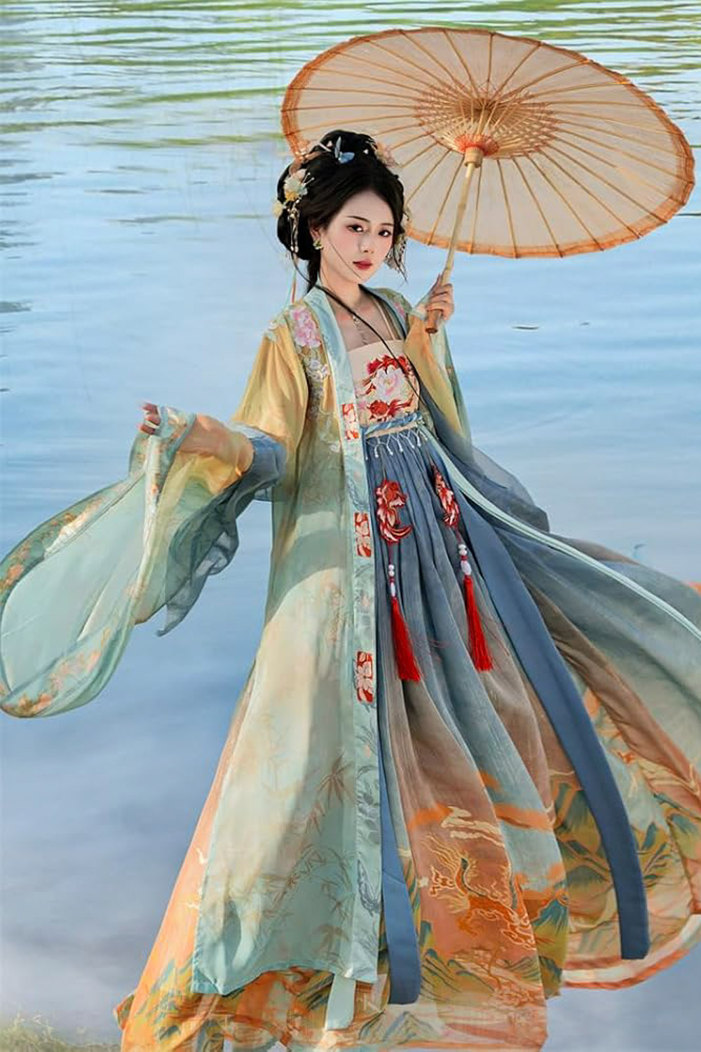 Chinese costume rental Bangkok