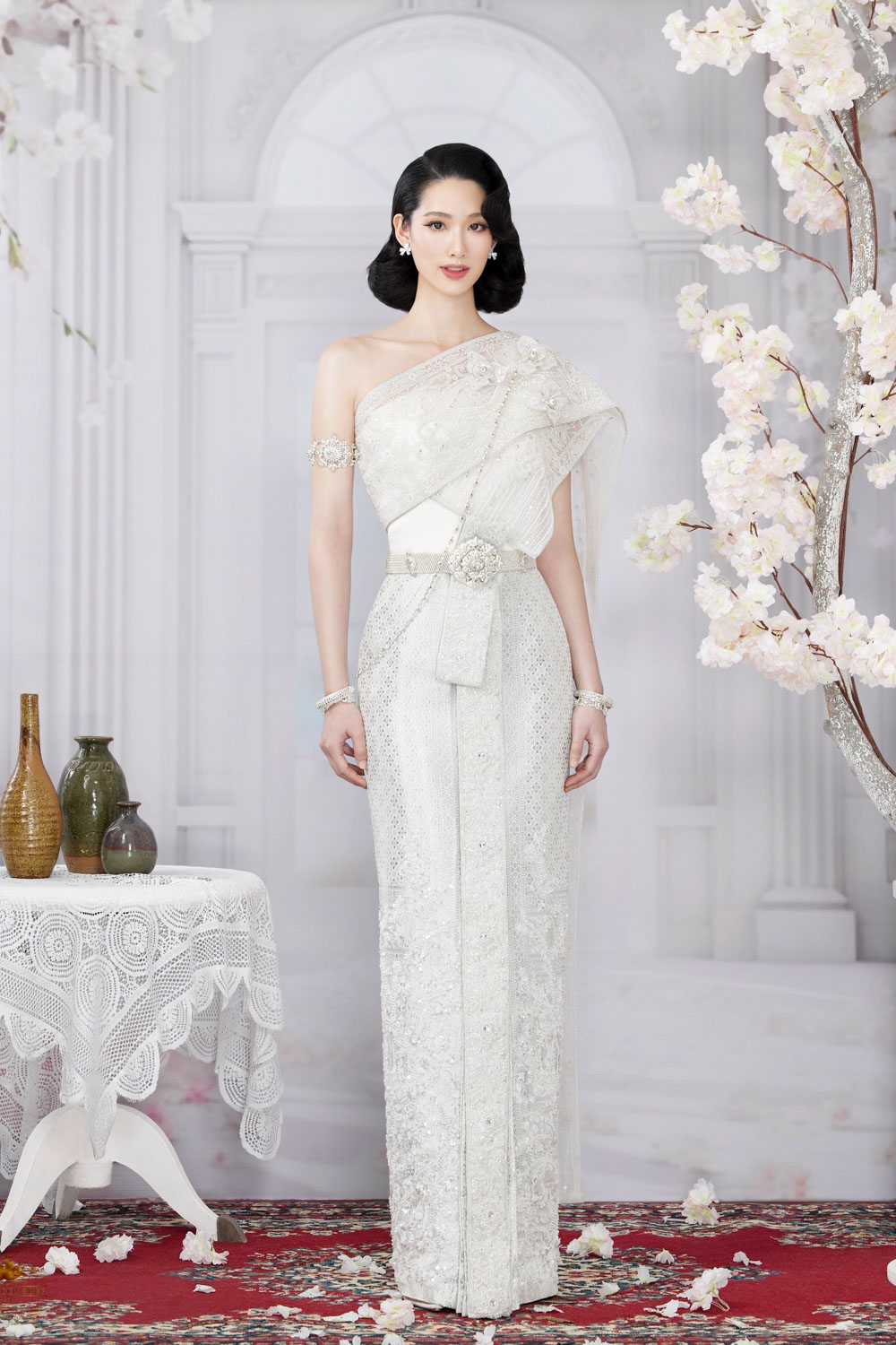 Thai dress and groom suit rental Bangkok