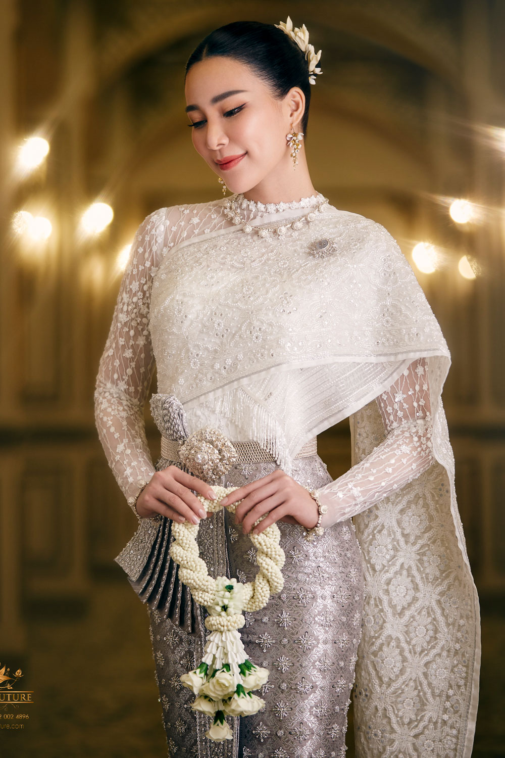 Thai dress and groom suit rental Bangkok